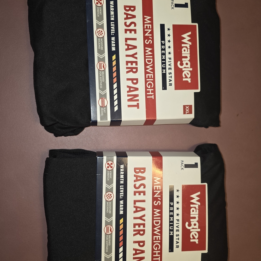 Wrangler Men's Midweight Base Layer Pant - Black 2 Packs Included